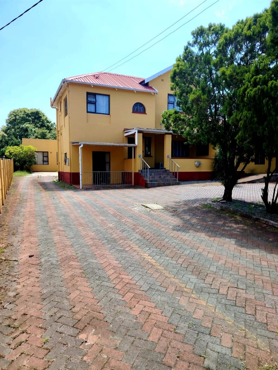 10 Bedroom Property for Sale in Cambridge Eastern Cape